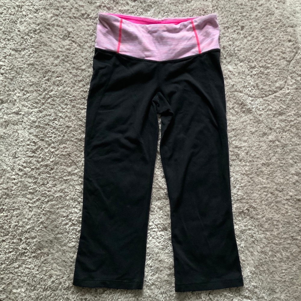 Lululemon women’s capris black size 6